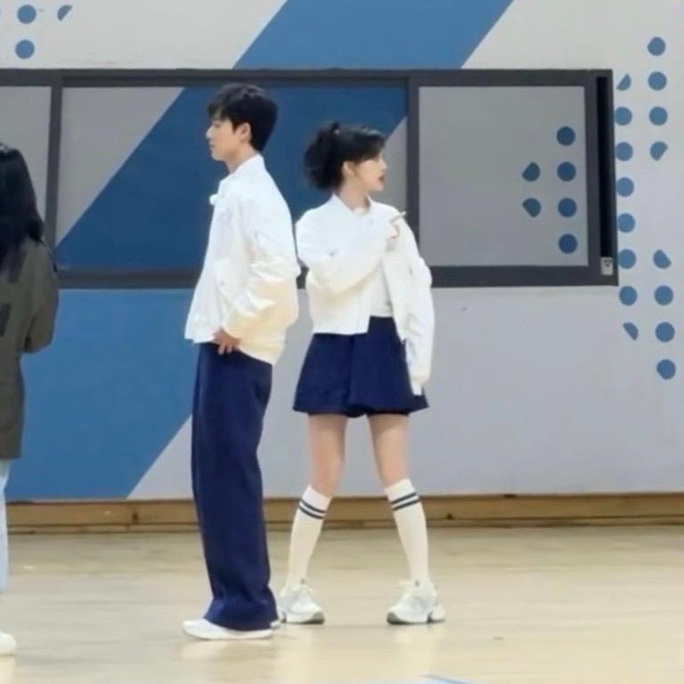 葡萄子_graper（离昀孟一个车门版