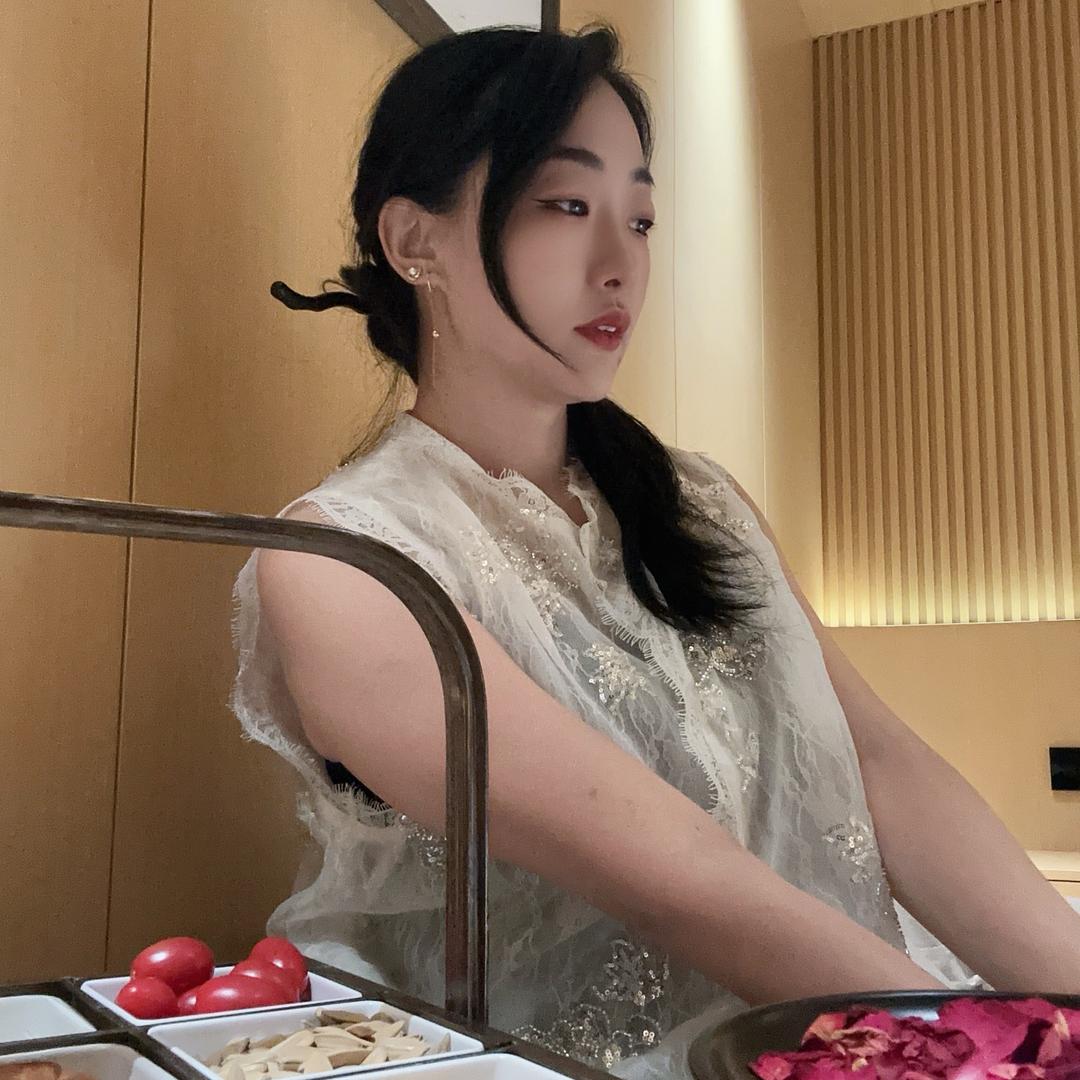 🧖🏻‍♀️殷娜娜