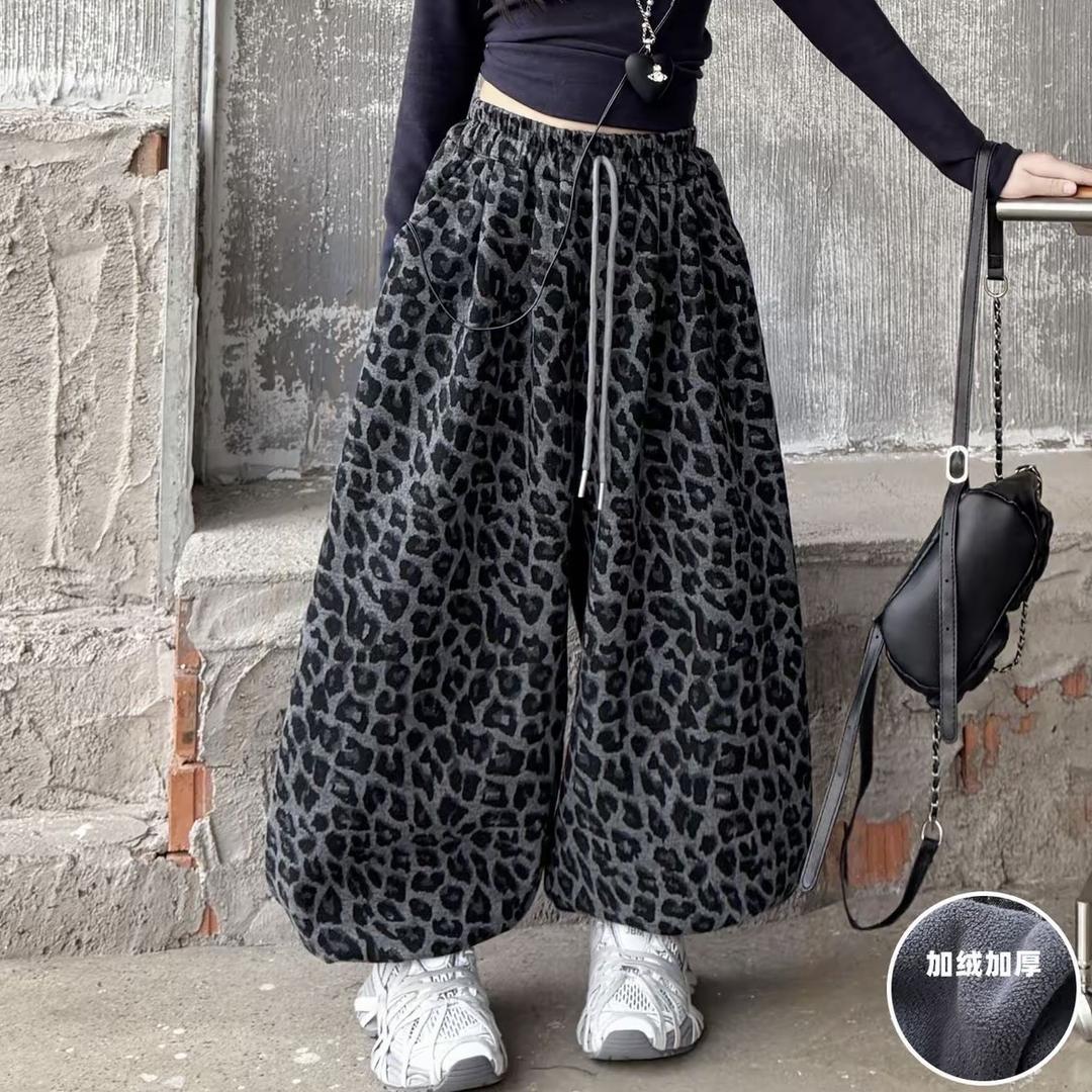 哎嘻乐童装工厂店