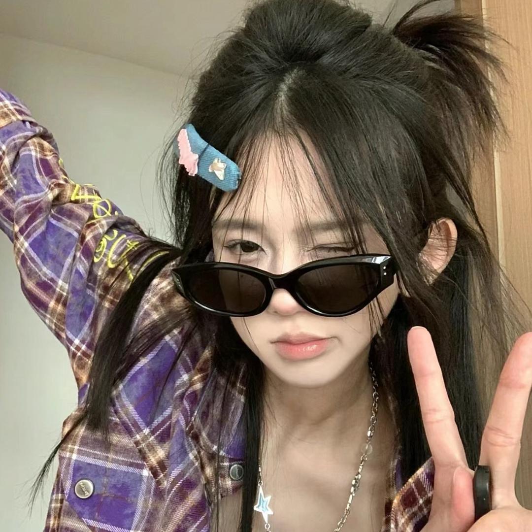 Hy.