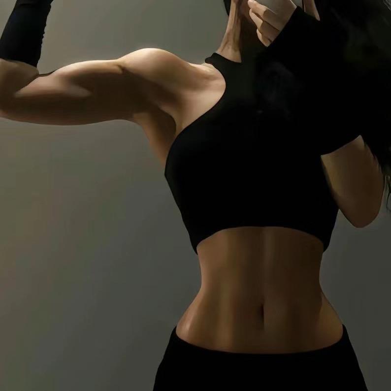 TsuKi爱健身（晶小朵)