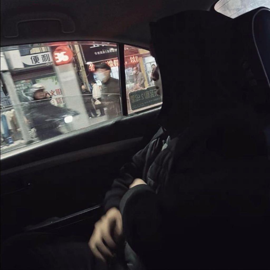 _酒干倘卖吴/