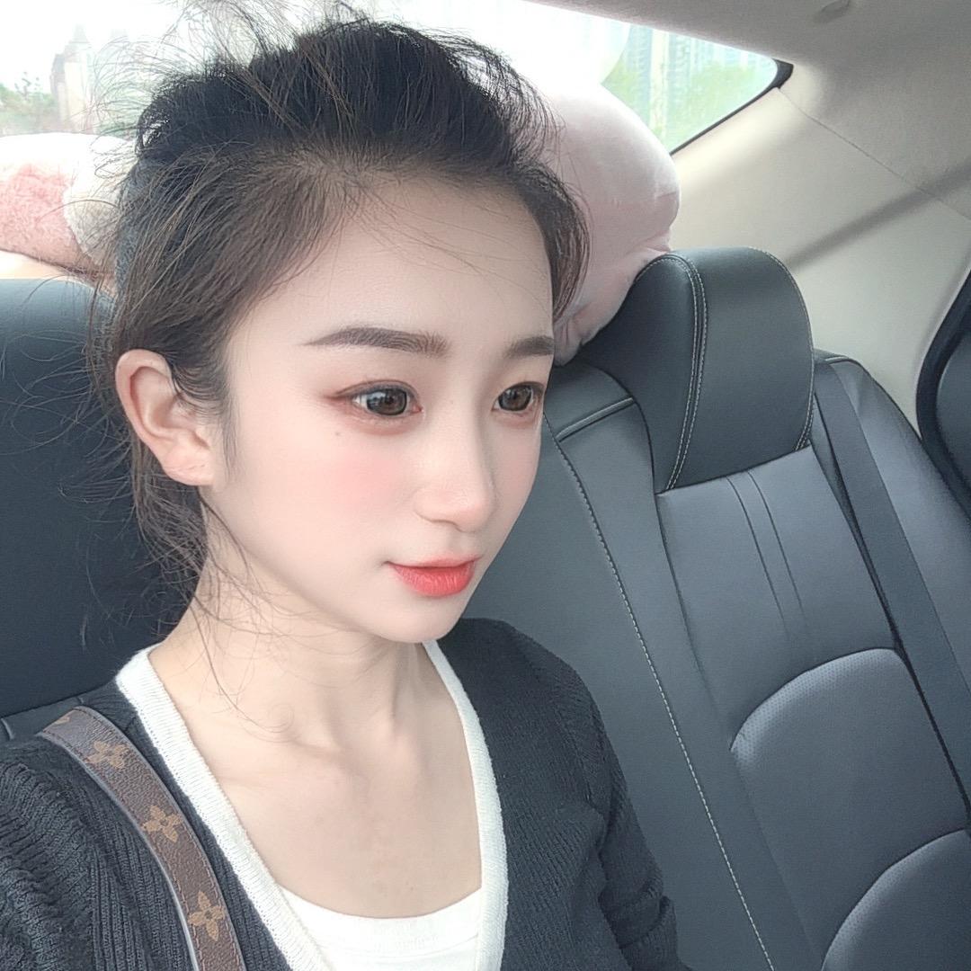 岳阳佳佳，认识一下