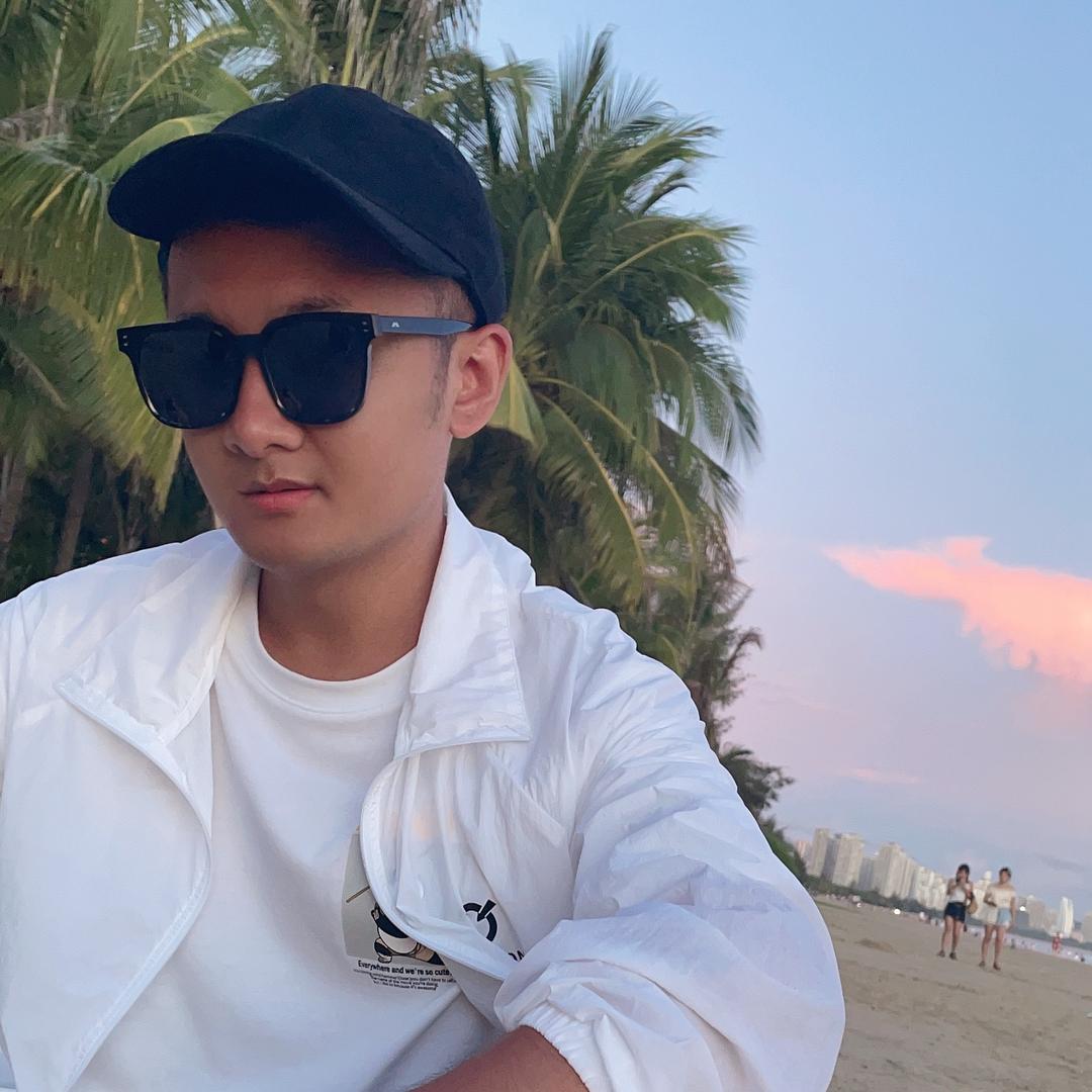 四两聊球体育