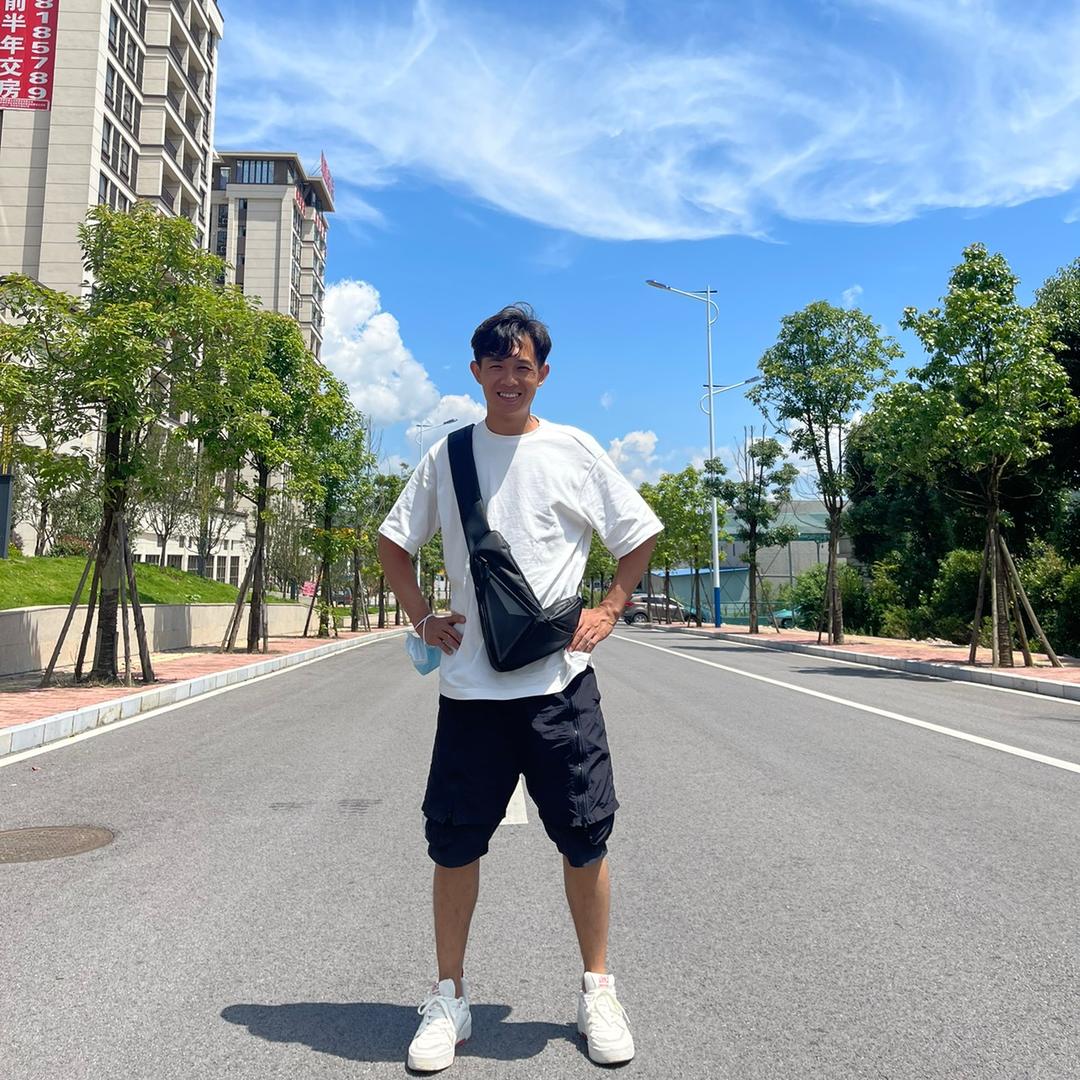 姜栋洁