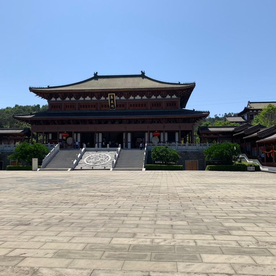 天蓝海碧