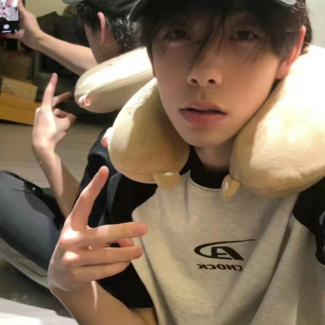 🌈爱吃烤冷面🌈
