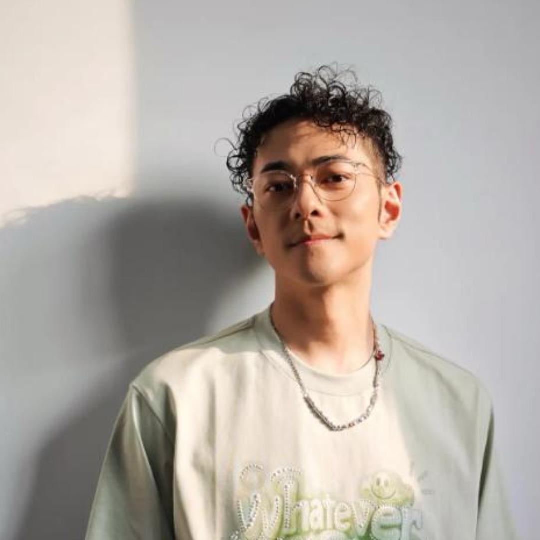李晨nic分享穿搭