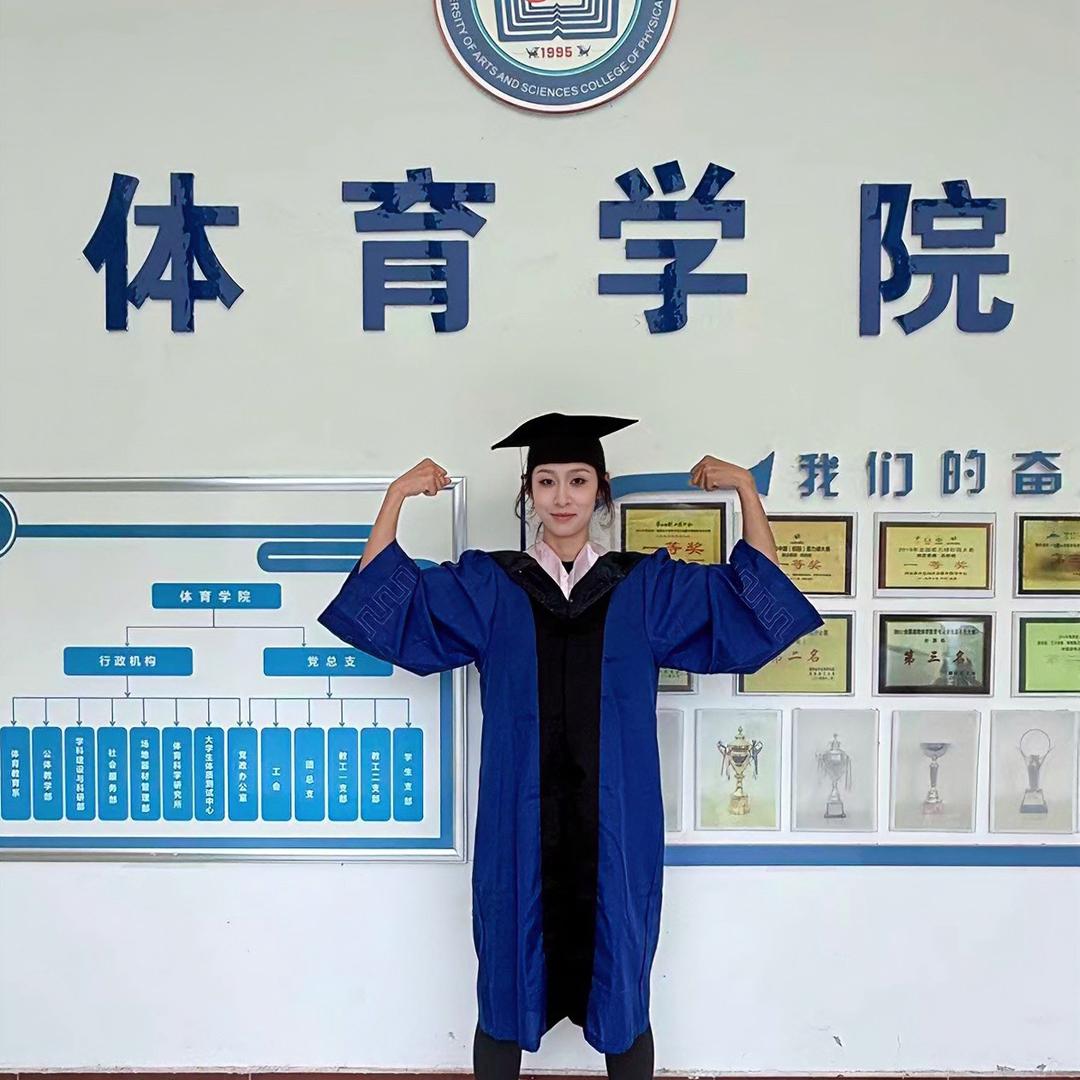 努力备赛的刘七七