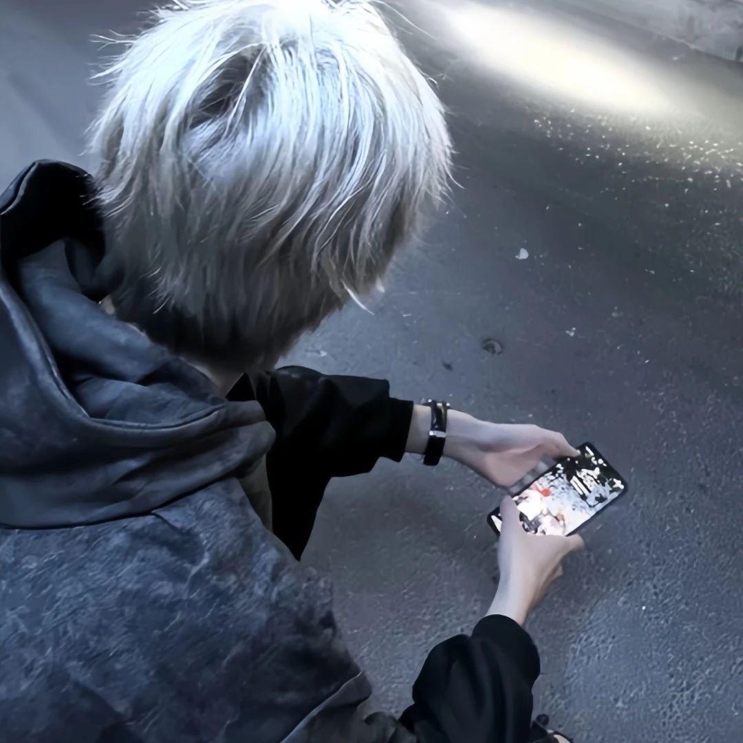 低俗