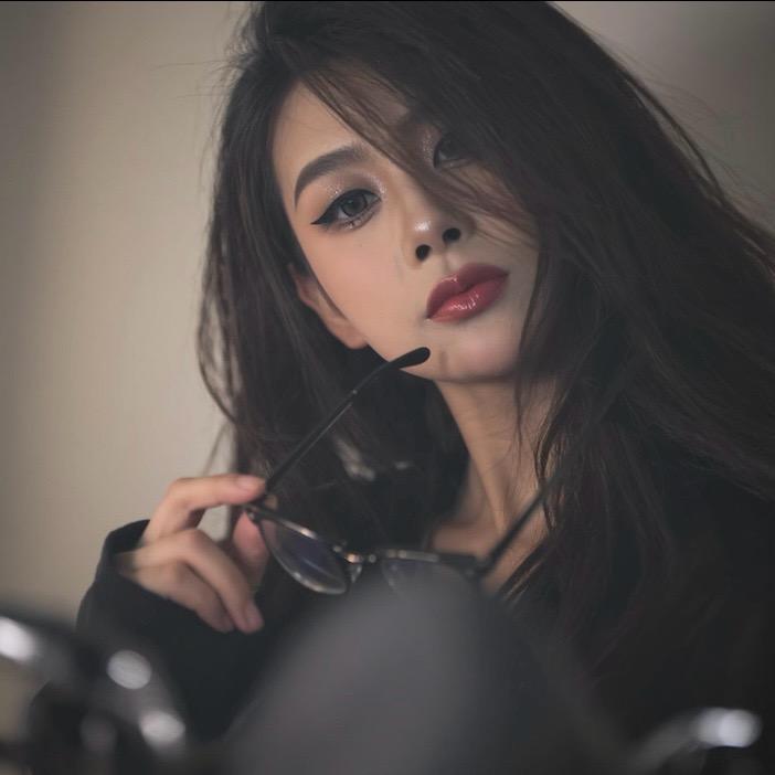 妤妳.