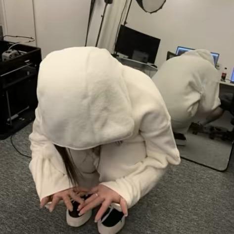 莹哥.