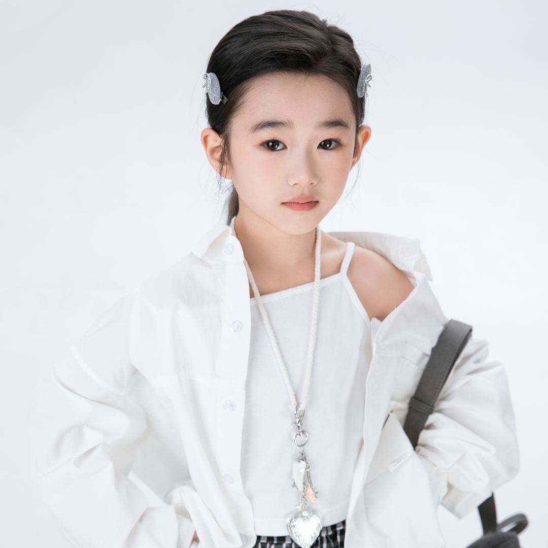 小璐璐吖