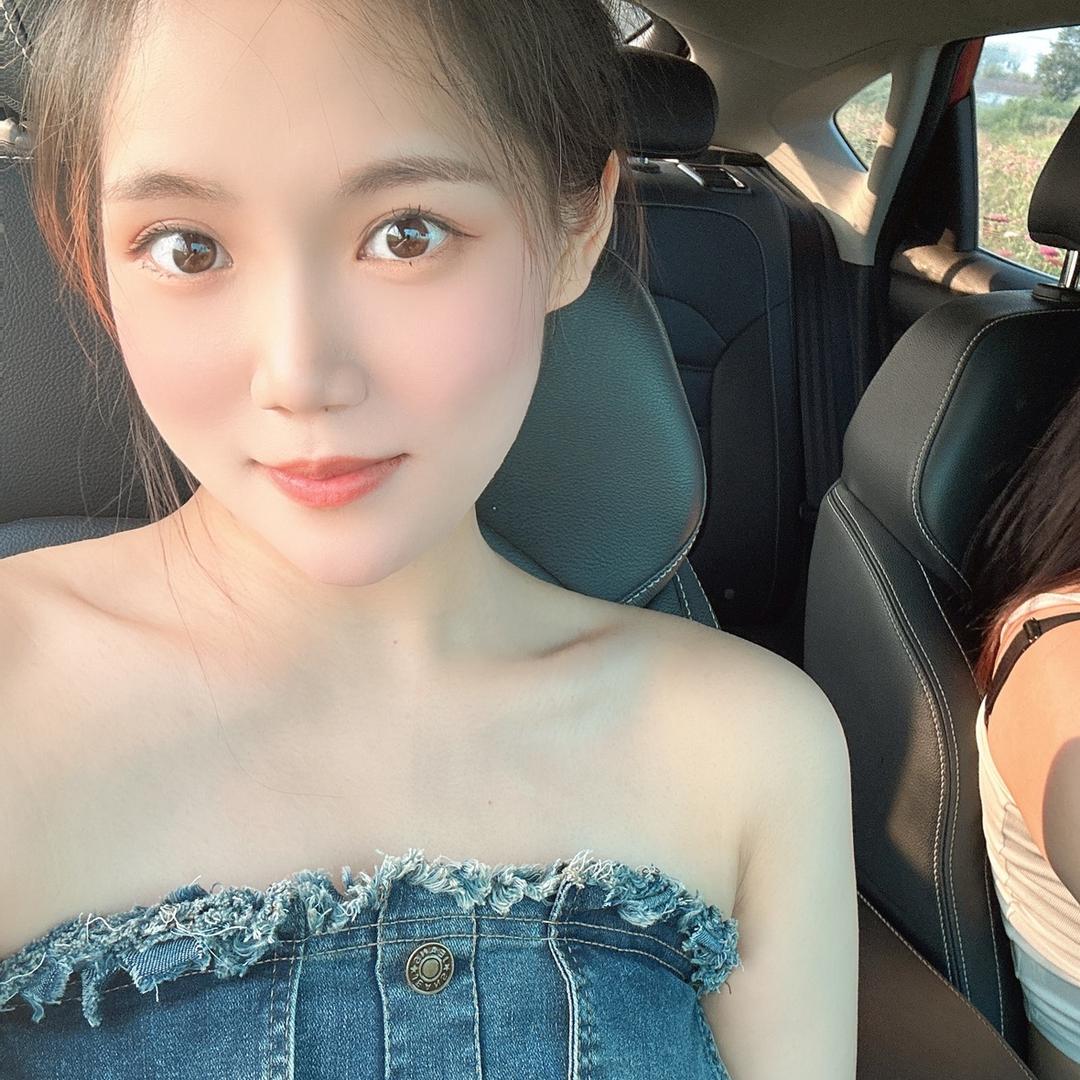 C罗女朋友乔治娜