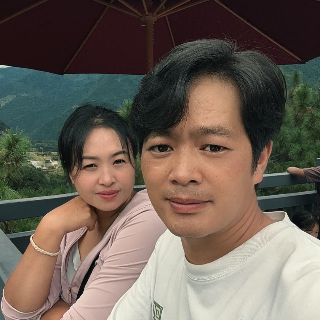 傈僳小余