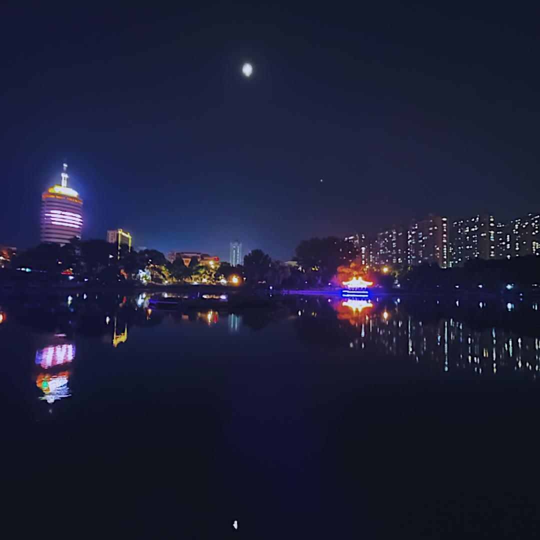 我是东山啊🥰