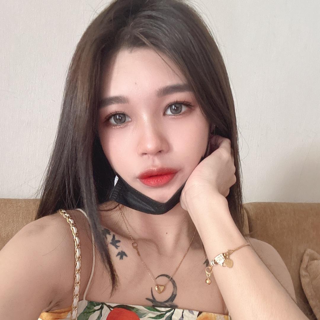 莫姐🦋倒車Queen 👑