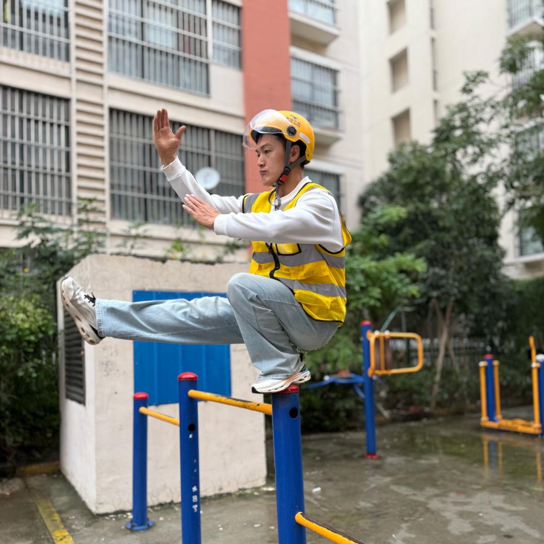 送外卖的杂技小张
