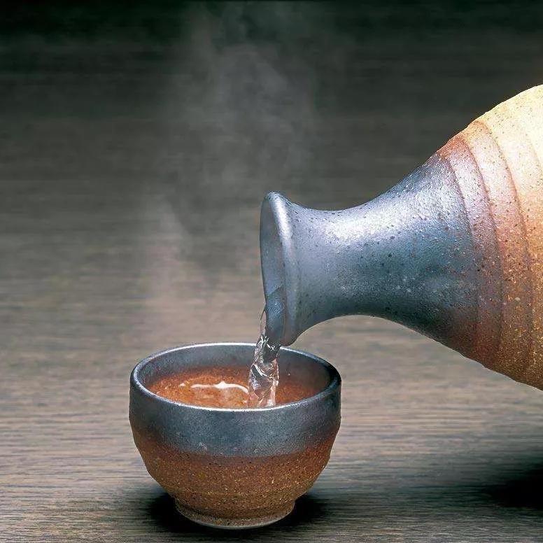 花下醉·酒器