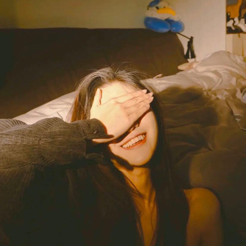 L L 💋