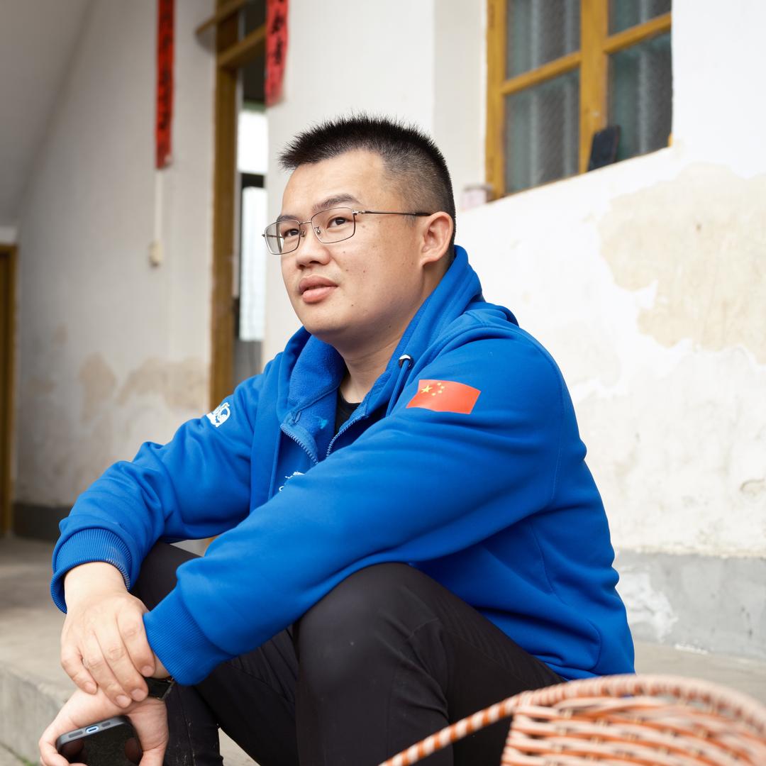 朝阳村兰支书