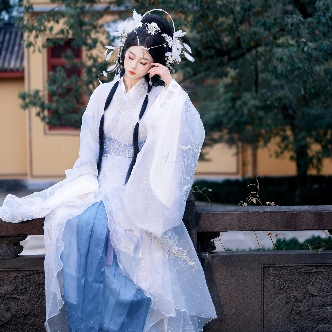 木讷美美💗