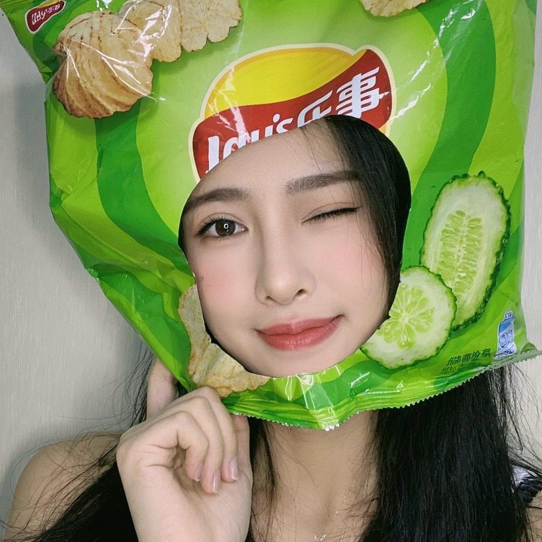 香菜睫睫子