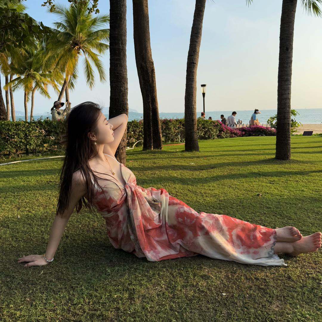 宇宙无敌暴富暴瘦大美女