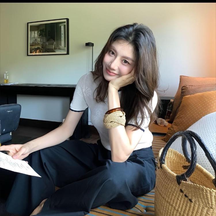 龍喜儿(精品女装)oo