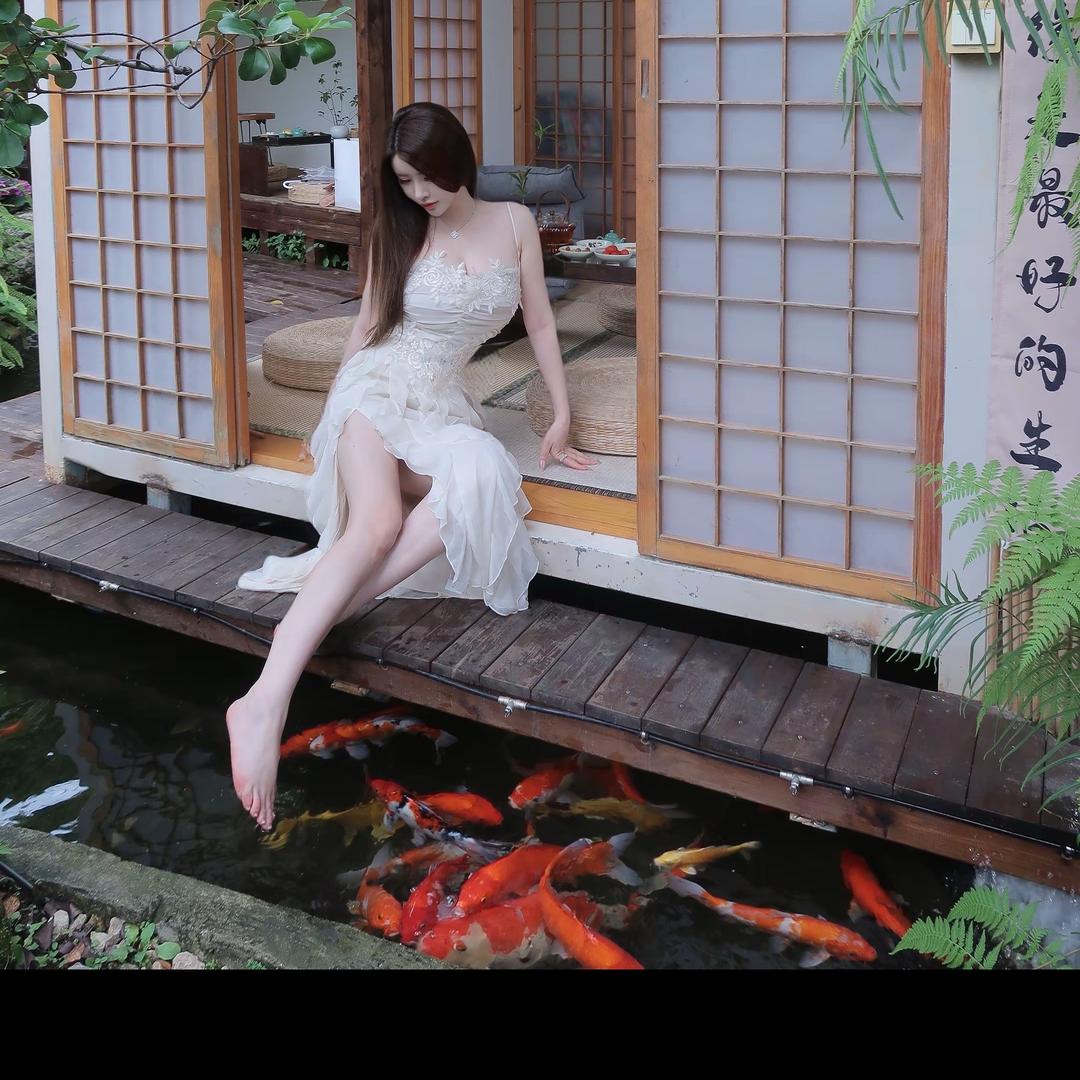 小e同学