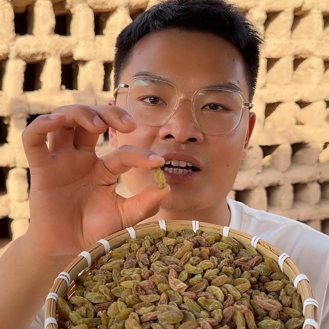 康康在边疆