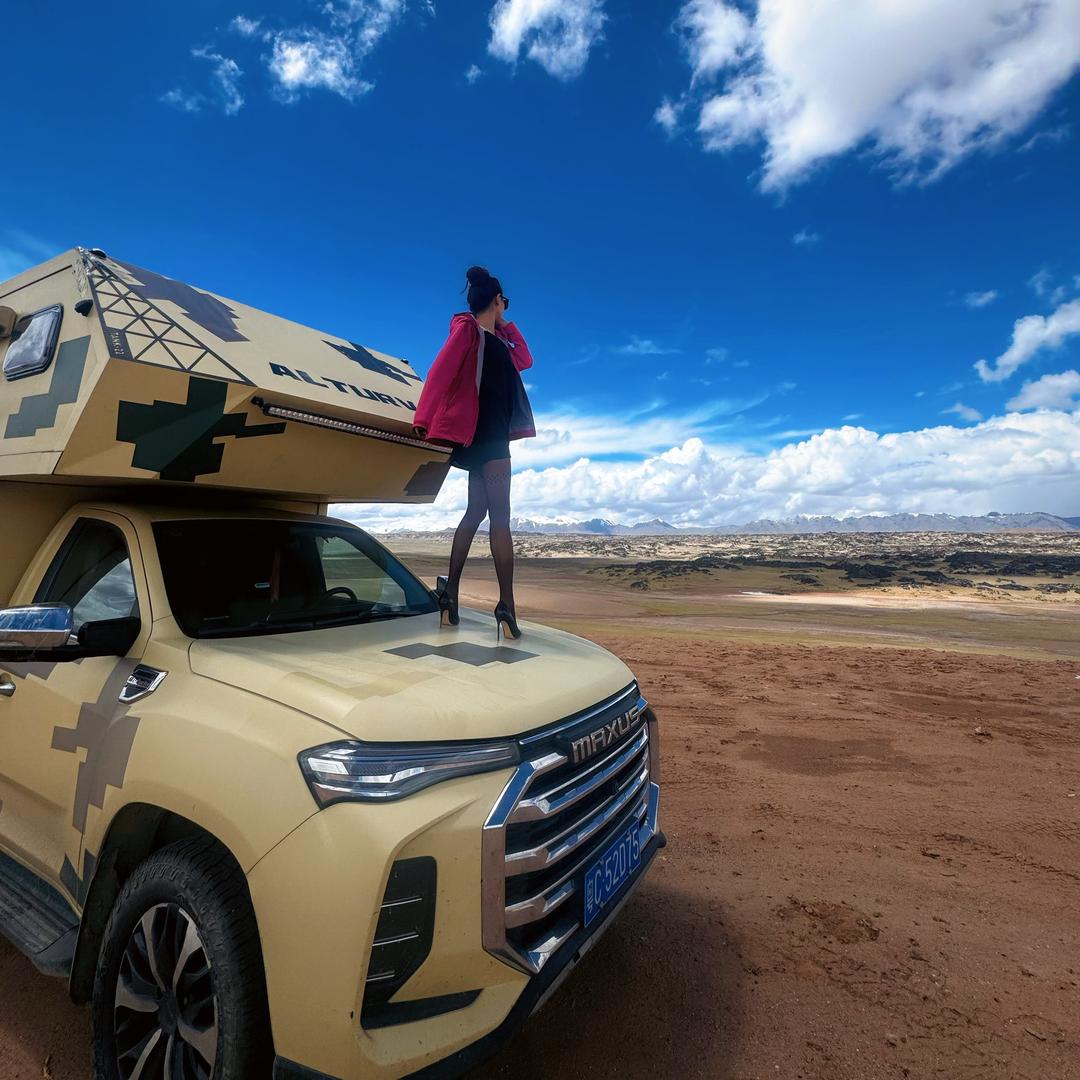 开着房车游世界