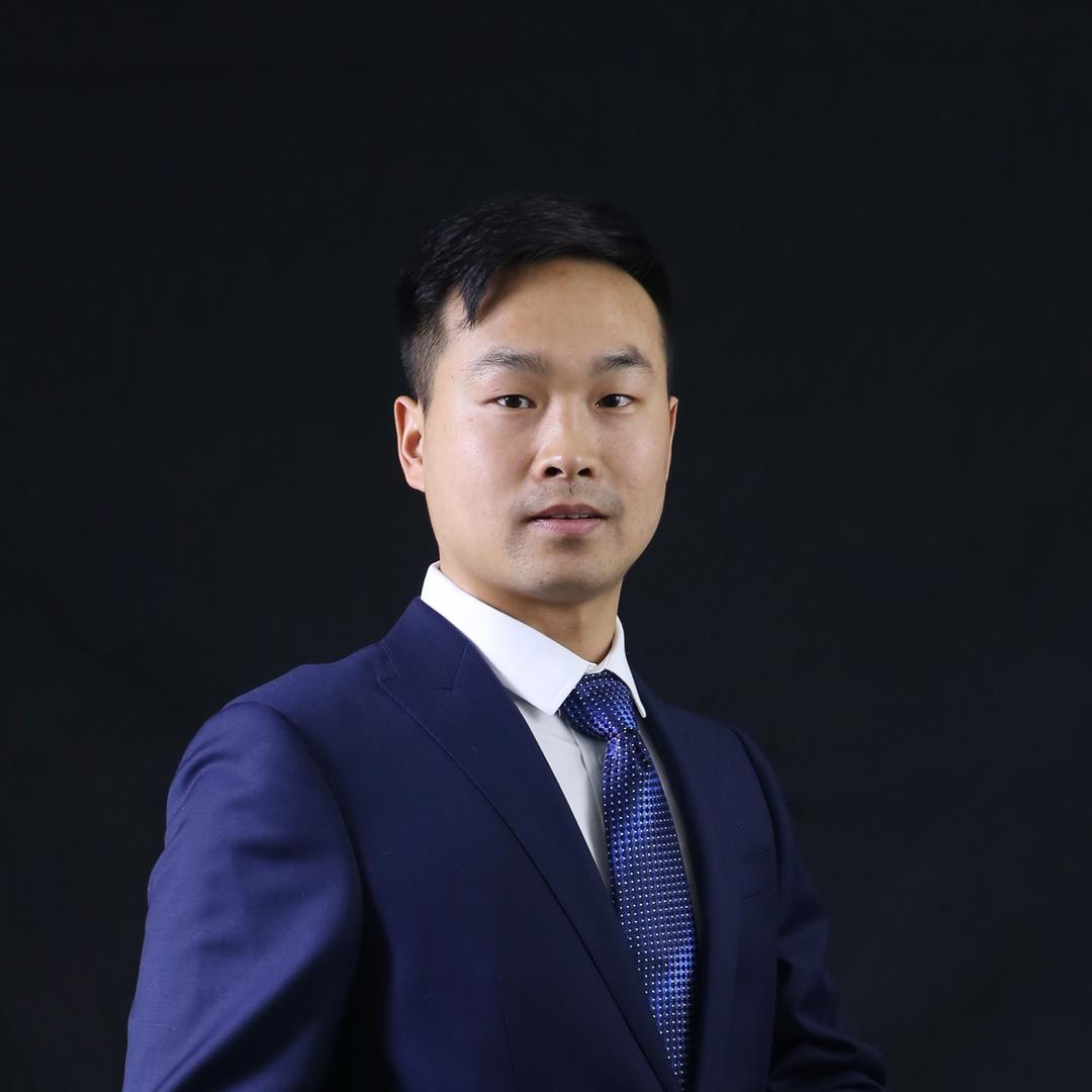 李亚朋 圣佳曼美业