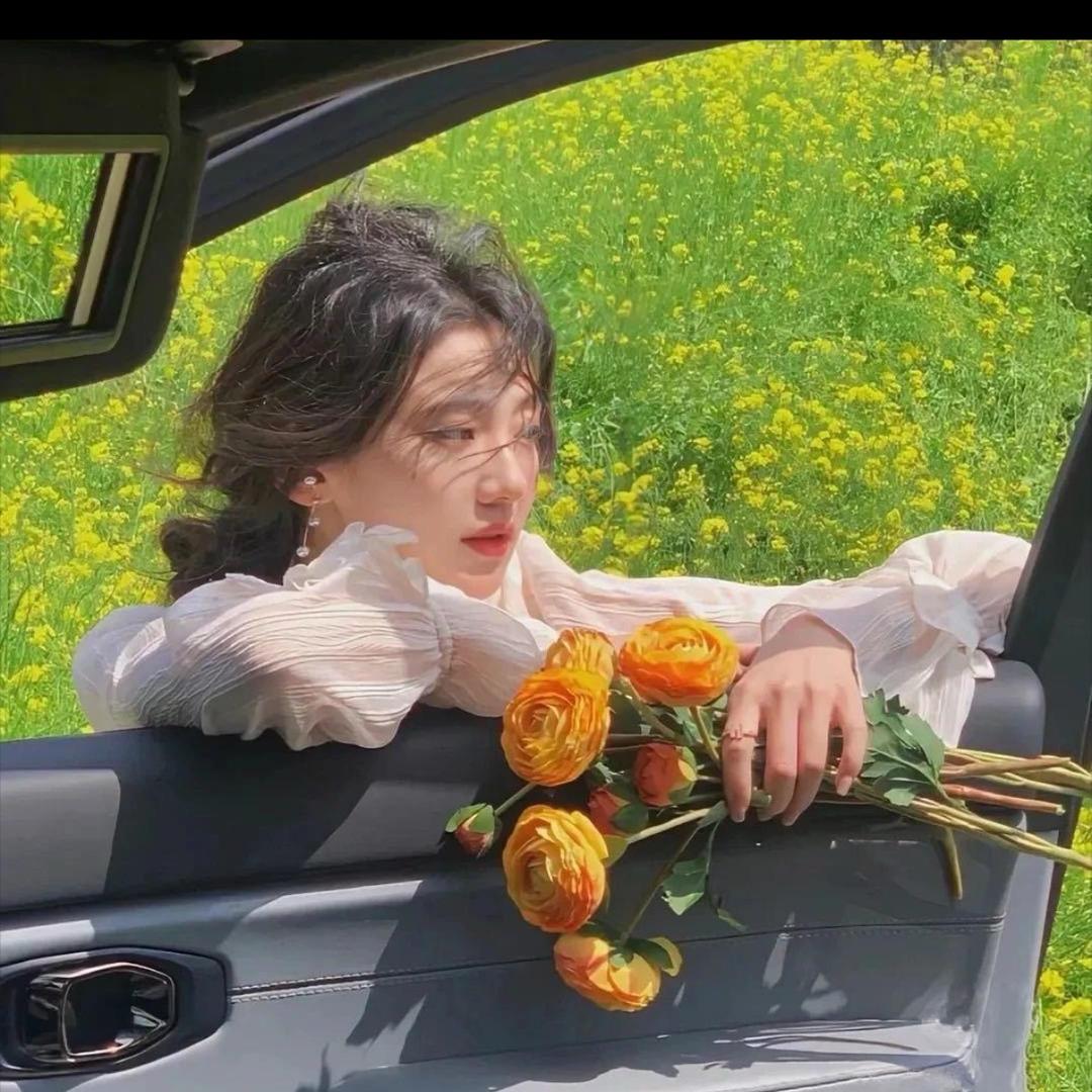 菲菲。