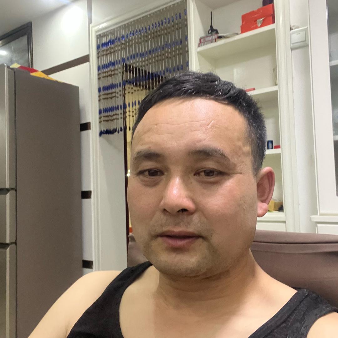 军伟