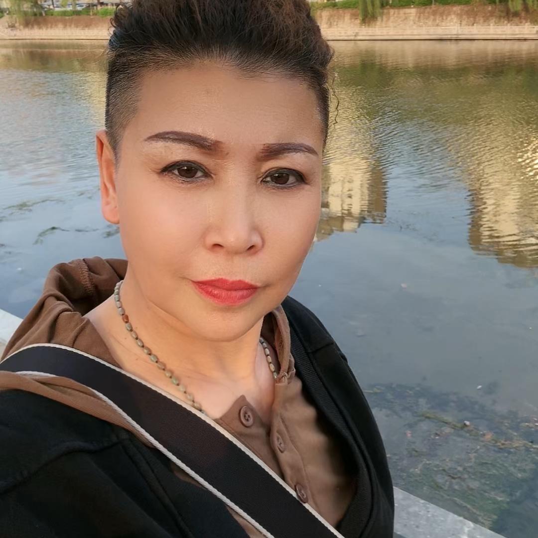 二姐：（晚上20点10分开播）