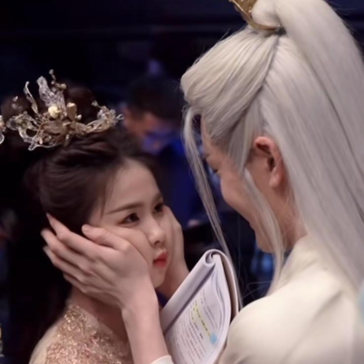 星⭐晞 🦋๑• . •๑