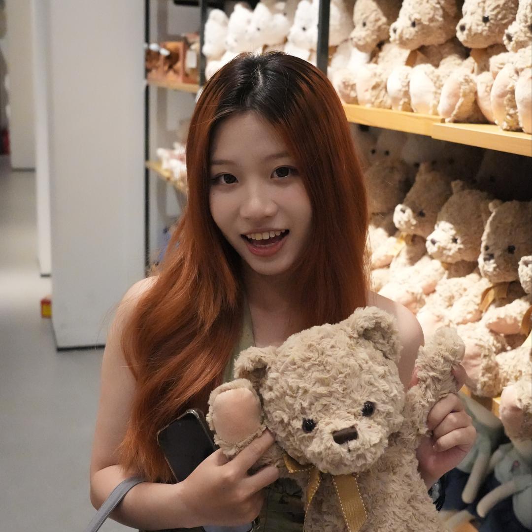 小猫梨梨