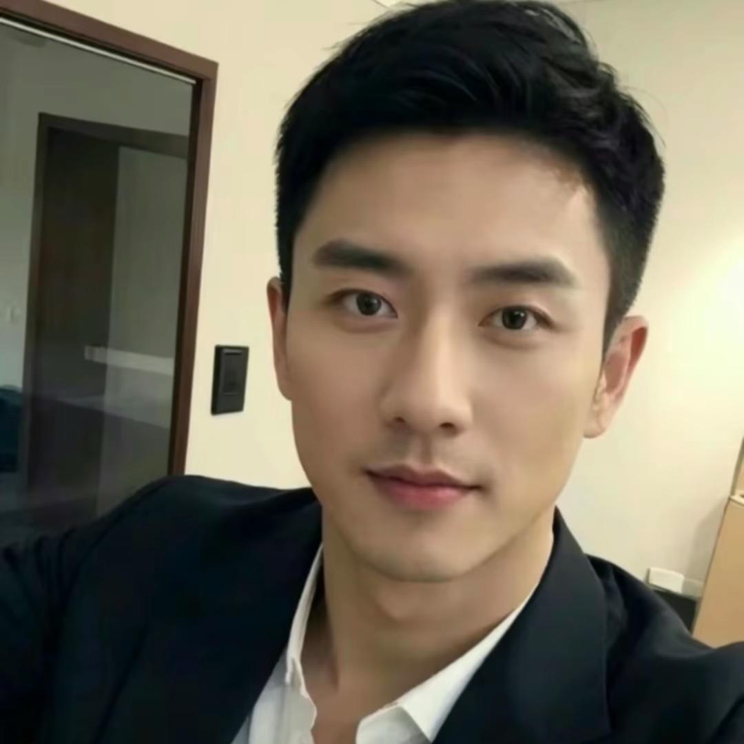 来自⭐⭐的鲨鱼老师