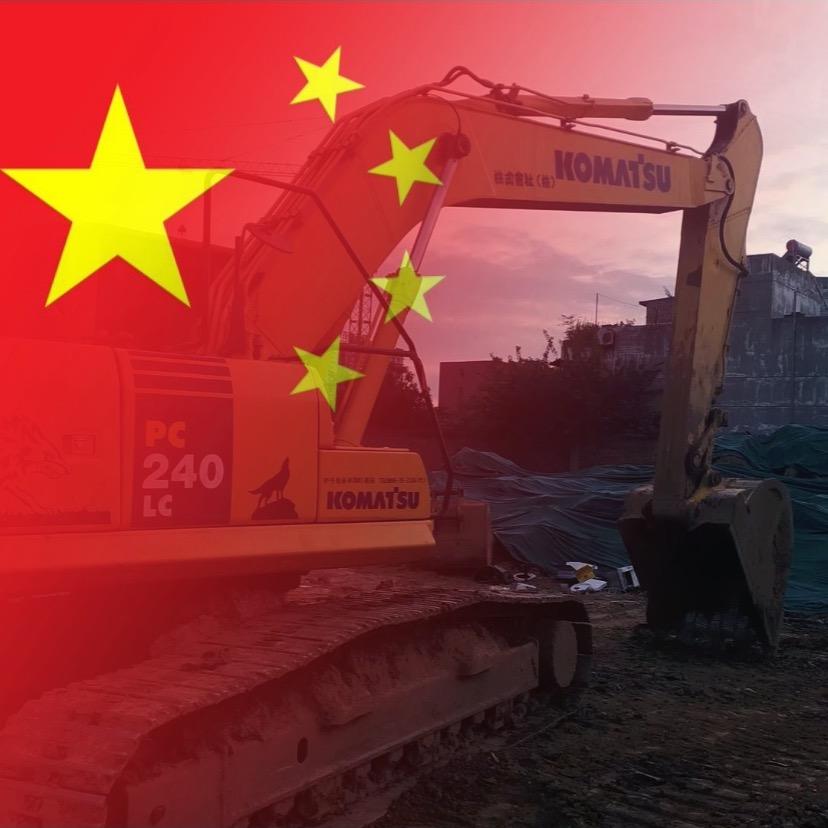 会开挖机的小万