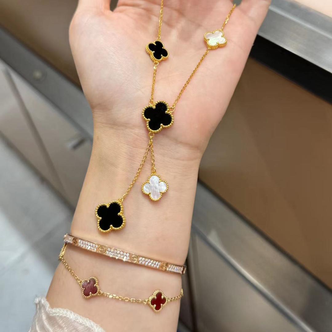 深圳水贝珠宝-燕子