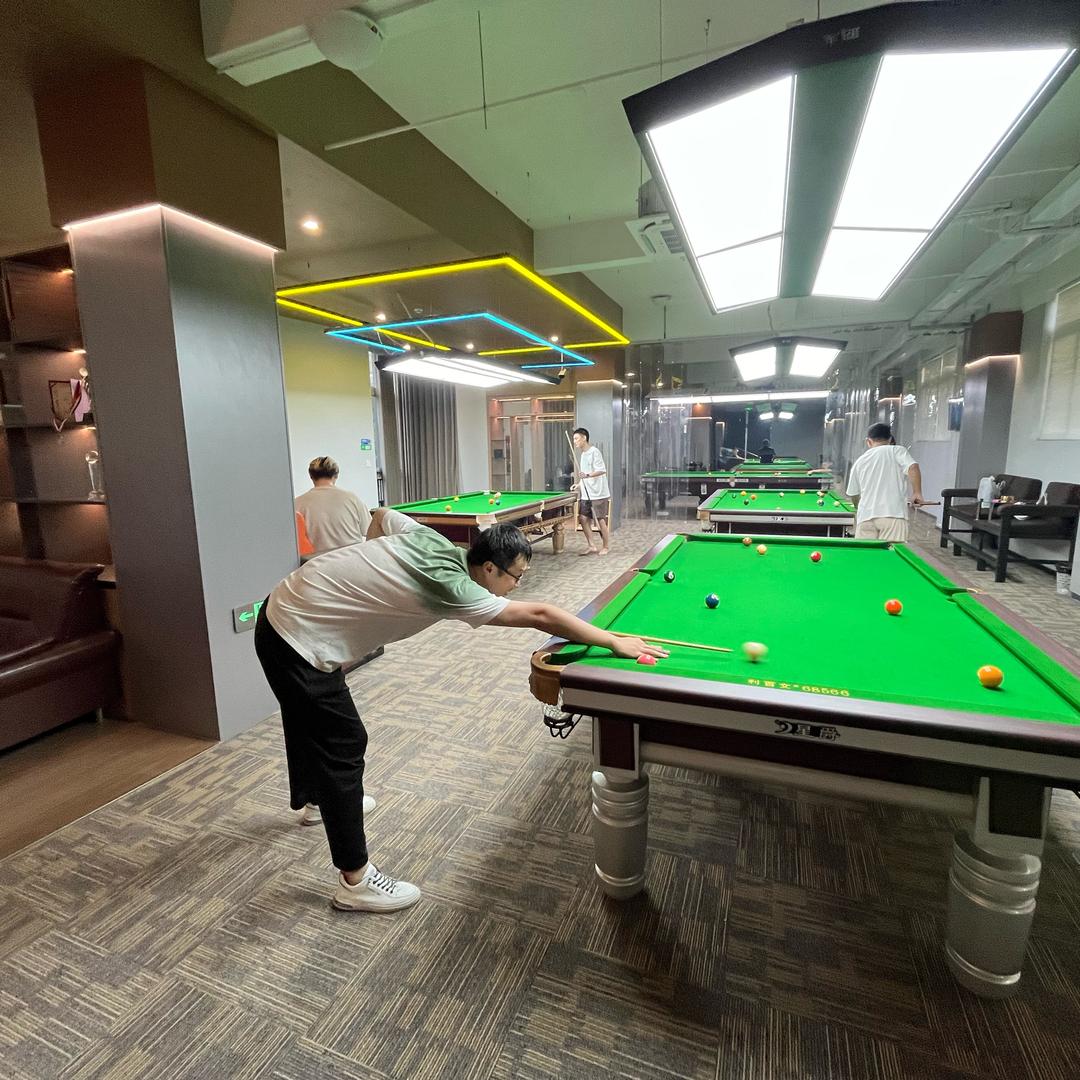 跃帆台球俱乐部