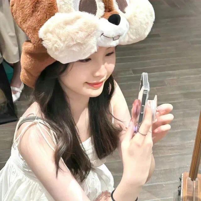 𝓤𝓷𝓻𝓮𝓺𝓾