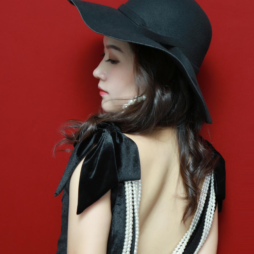 桥霏（总裁）