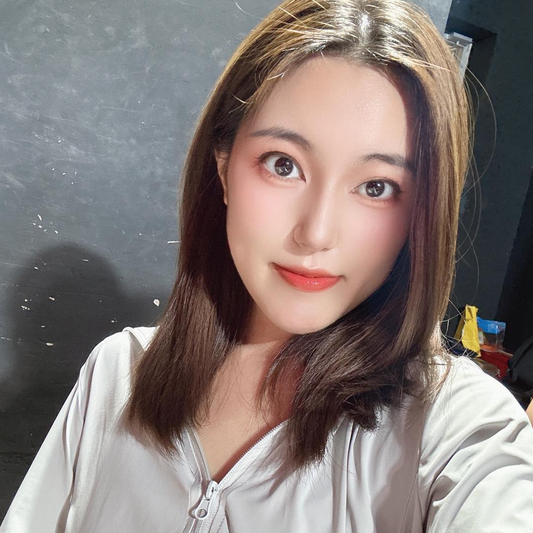 贺喜汽车婷婷