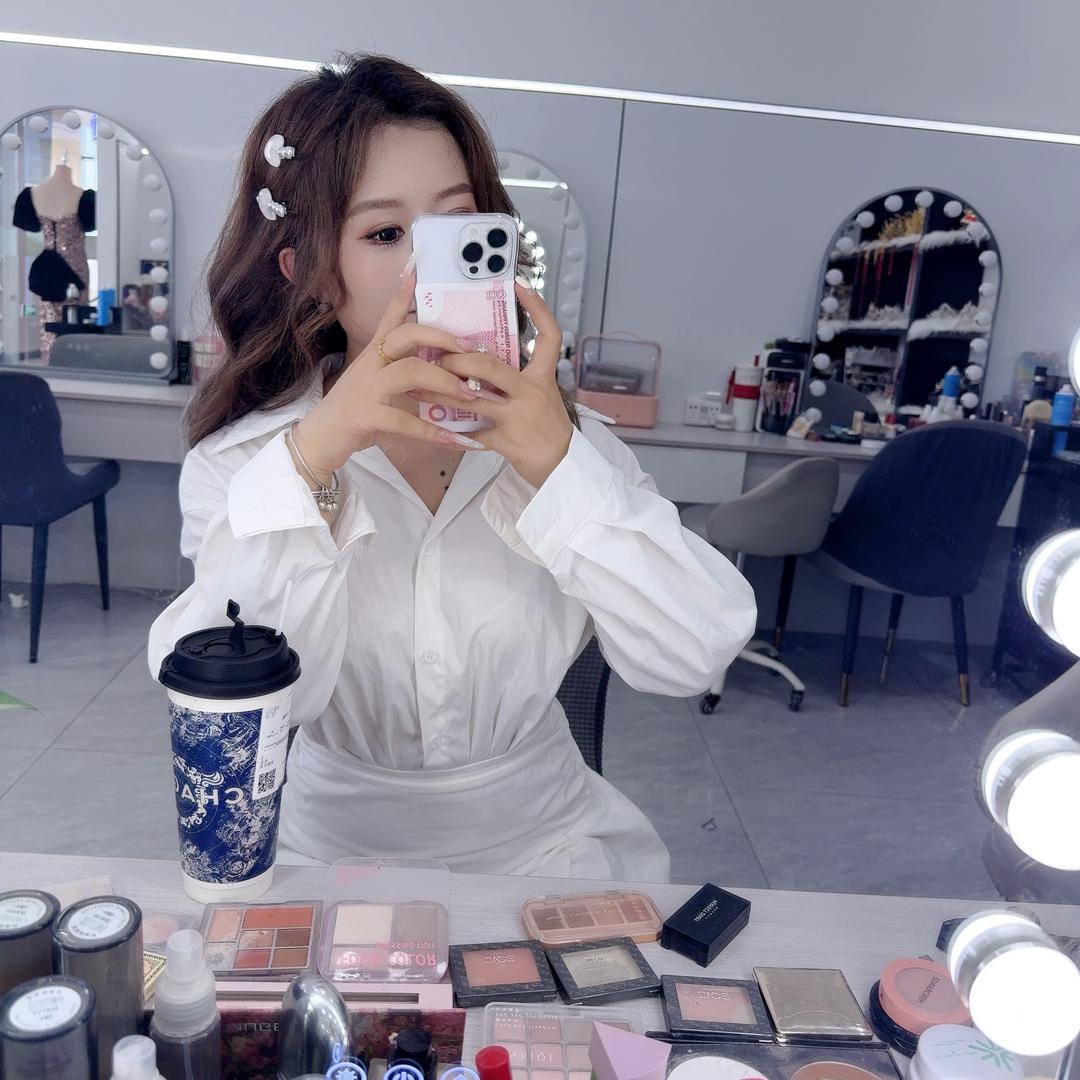 小赵的发财记.💸