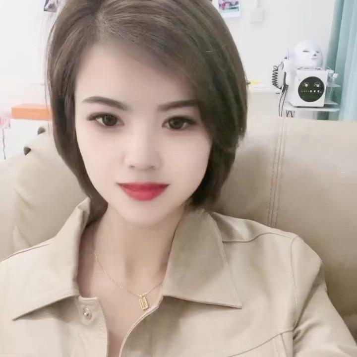 唐县慕名美甲店