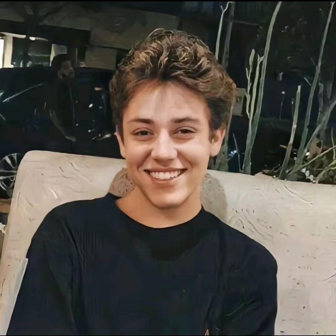 泪水打湿麦当劳