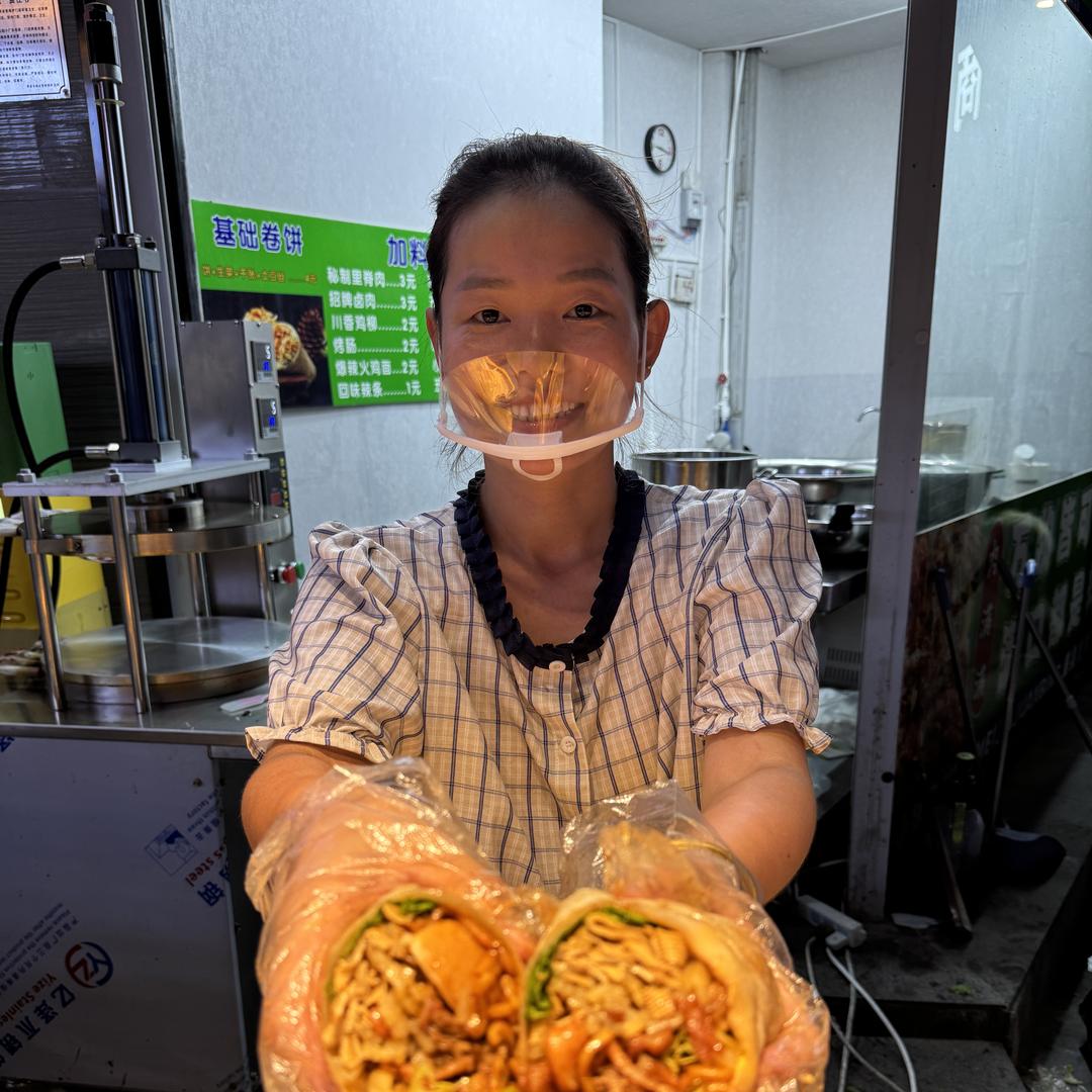 谢小妹卤肉卷饼