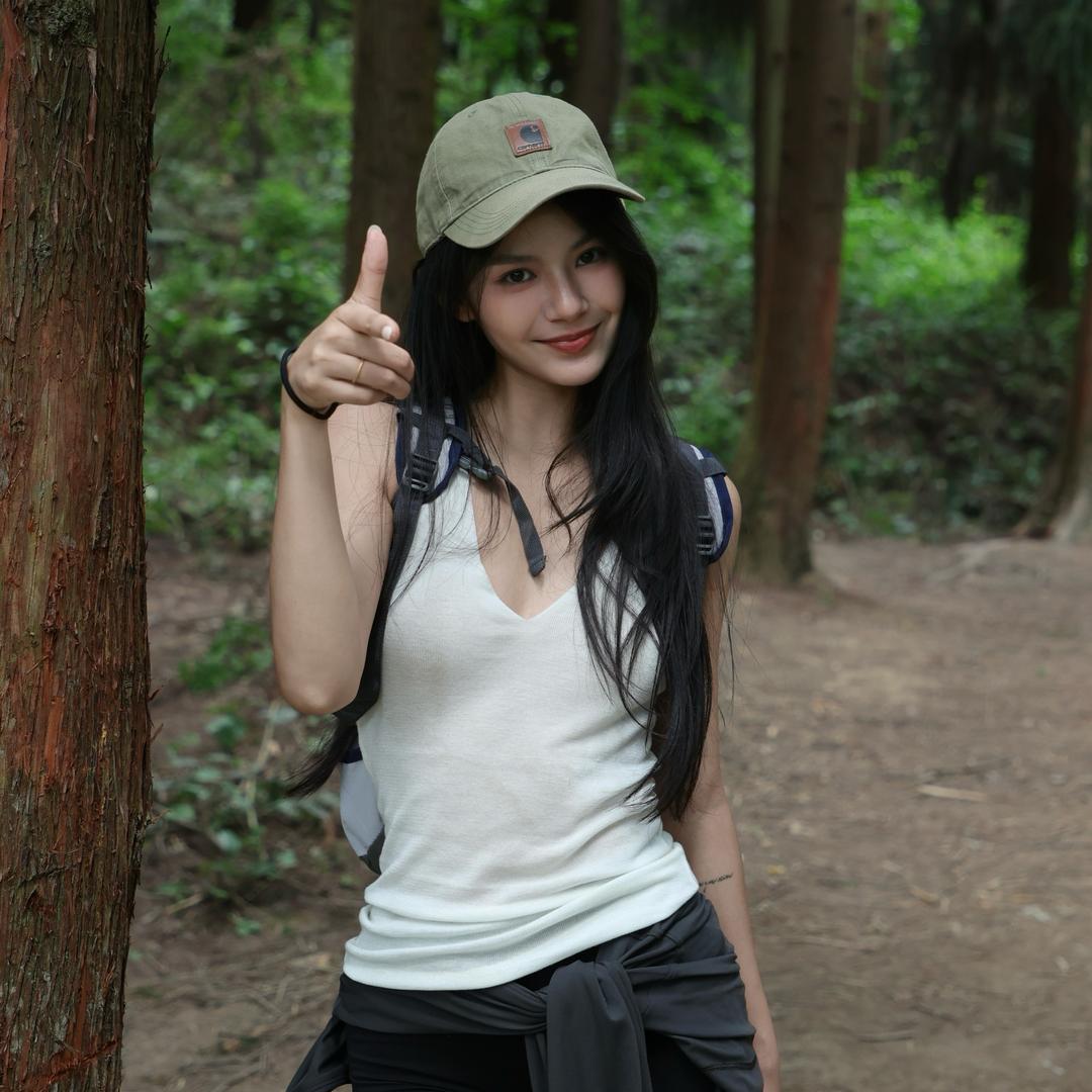 罗亿忻（户外撒欢版）